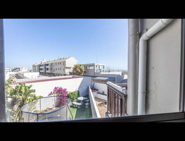 3 BEDROOM TOWNHOUSE FOR SALE IN BLOUBERGRANT